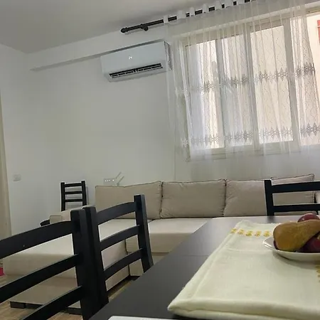 Holidays Apartamens Апартаменты *