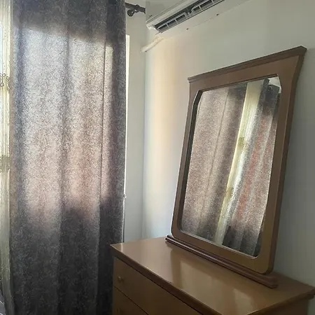Holidays Apartamens Апартаменты Дуррес