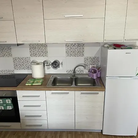 Holidays Apartamens Апартаменты Дуррес