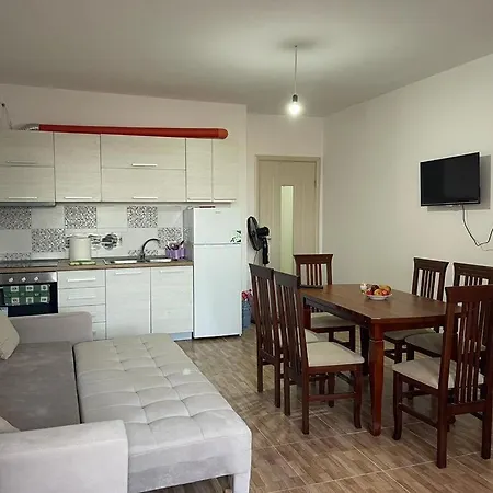 Holidays Apartamens * Дуррес