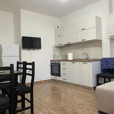 아파트 Holidays Apartamens Durrës